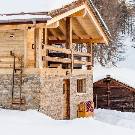 Chalet Mountain 4